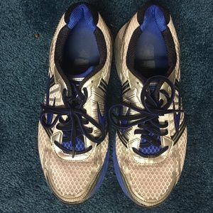 Men’s brooks